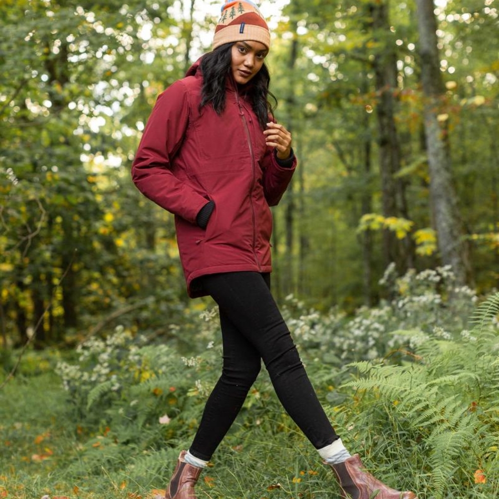 NWT UBB The Women's Bison Sport Plum Large
